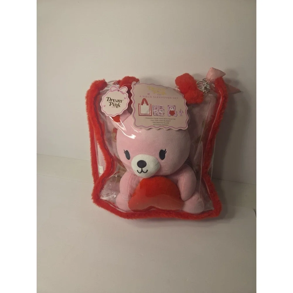 Dream Pink 4 Piece Sleepover Set‎
